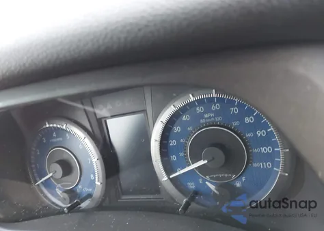 2018 Toyota Sienna Le 7 Passenger z USA, uszkodzony, nr VIN 5TDJZ3DC9JS199452